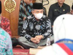 Suasana Haru Warnai Pelepasan 83 Calon Jemaah Haji asal Kutim ke Asrama Haji Batakan di Balikpapan