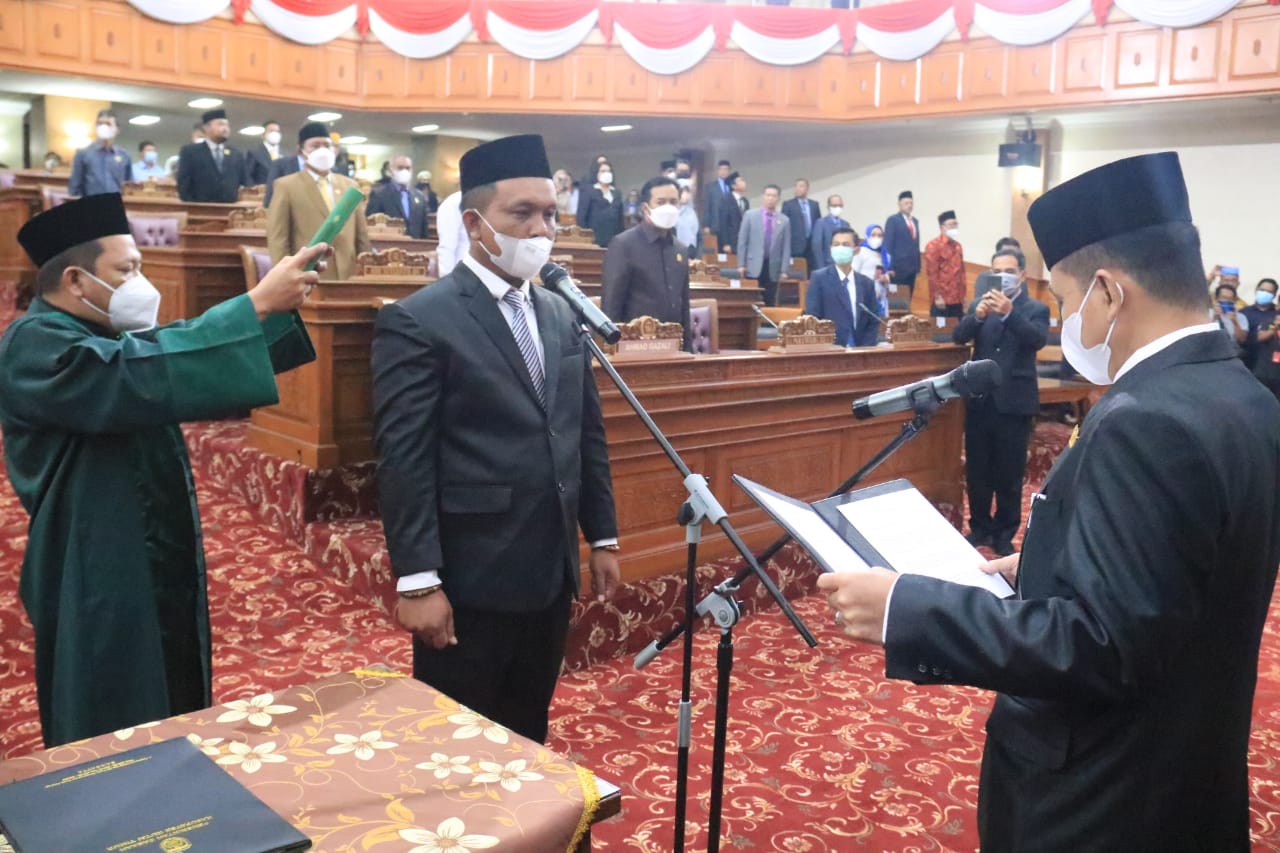Abdi Firdaus Dilantik Sebagai PAW Anggota DPRD Kab. Kutai Timur