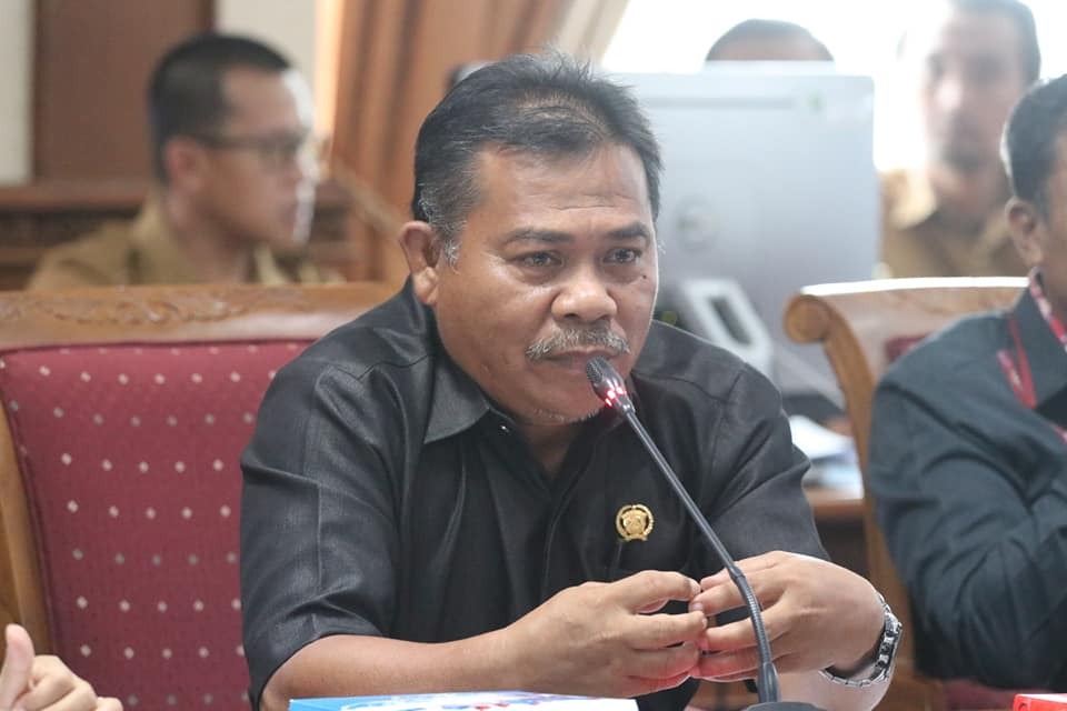 Perubahan klasifikasi (Tipelogi) di dua Kecamatan yakni Sangatta Utara dan Selatan mendapat banyak perhatian dan penolakan dari berbagai kalangan, kali ini datang dari Anggota DPRD Kutim yang duduk di Komisi A, Basti Sanggalani