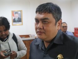DPRD Kutim Menggelar Rapat Dengan Pendapat Bersama Karyawan PT Theis