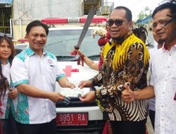 Wabup Kutim Serahkan Dua Unit Ambulance Sebagai Bentuk Sambung Tangan dari Pemerintah