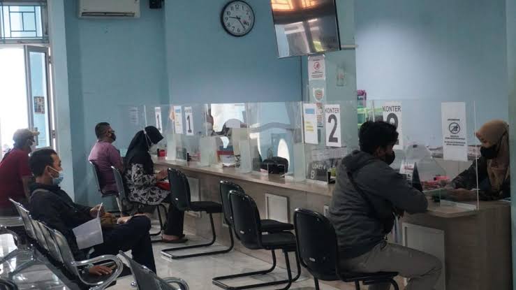 Makin hari, pelayanan di Dinas Kependudukan dan Pecantatan Sipil (Disdukcapil) semakin baik. Hal tersebut dilakukan demi memberikan pelayanan prima kepada masyarakat