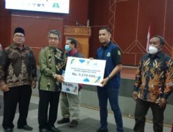 Empat Dinas di Kutim Memberikan Bantuan Sosial Dana Inflasi 2022