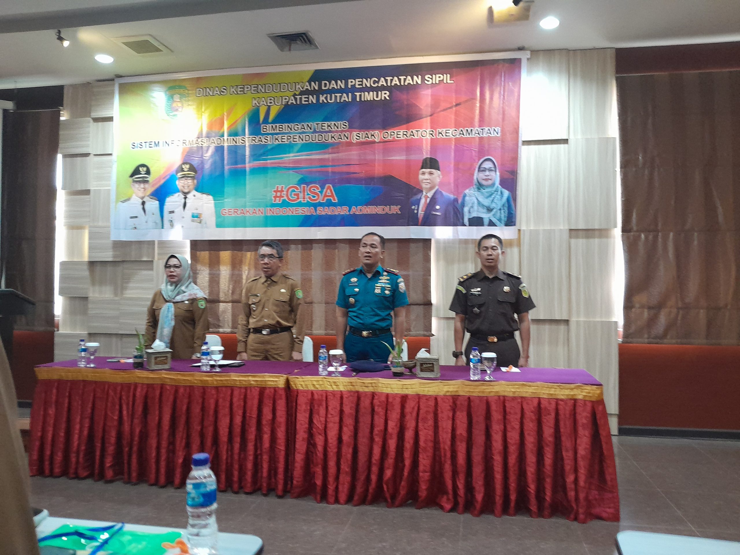 kegiatan ini dilakukan untuk memberikan peningkatan kapasitas Sumber Daya Manusia (SDM) yang akan menjadi operator kecamatan dalam melakukan pelayanan administrasi kependudukan di setiap Kecamatan di Wilayah Kutim