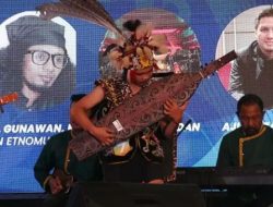 Raih Juara 3, Tim Dispar Kutim Bawakan Lagu Sungai Sangatta Saat FKDM Kaltim Fest 2023