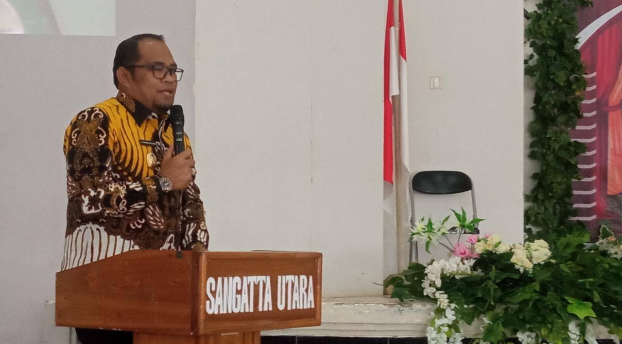 Kasmidi menegaskan kepada para peserta didik bahwa dengan pendidikan akan memudahkan mereka dalam mencapai cita-citanya