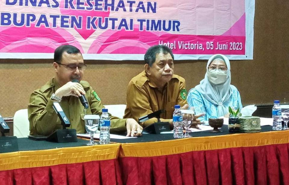kegiatan penguatan kesehatan Reproduksi Calon Pengantin (Reproscatin) yang digagas Dinas Kesehatan (Dinkes) Kabupaten Kutai Timur (Kutim) dengan lintas sektor di ruang Pelangi hotel Royal Victoria