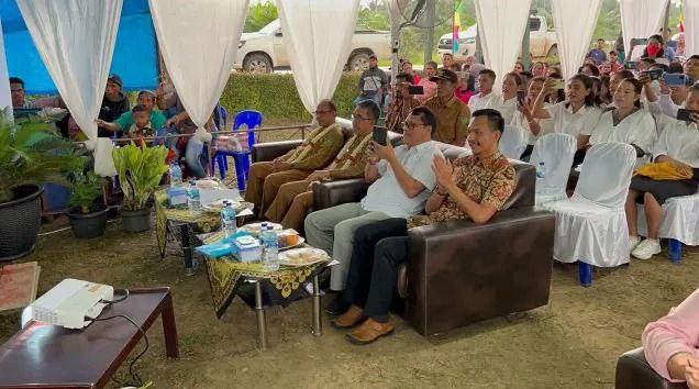 Bupati Kutim turut menghadiri Rapat Anggota Tahunan (RAT) yang digelar bersama perusahaan perkebunan kelapa sawit PT. Bumi Mas agro di Kecamatan Sandaran Kabupaten Kutim