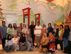 Perwakilan DPPKB Kutim Raih Juara I tingkat Nasional Apresiasi Tenaga Lini Lapangan Terbaik Tahun 2023 Kategori Petugas Lapangan KB Non ASN