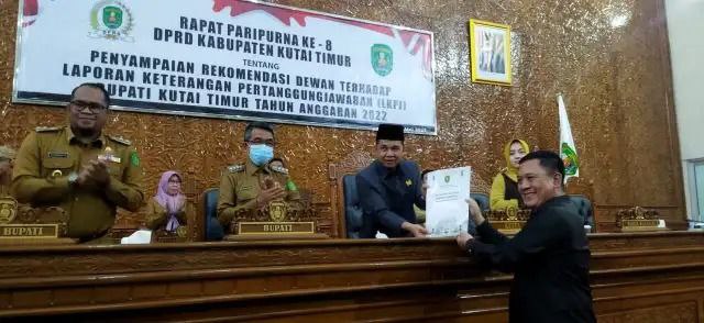 DPRD Kabupaten Kutai Timur memberikan beberapa rekomendasi terhadap Laporan Keterangan Pertanggung Jawaban (LKPJ) Bupati Kabupaten Kutai Timur (Kutim) Tahun Anggaran (TA) 2022 dalam Rapat Paripurna ke-8