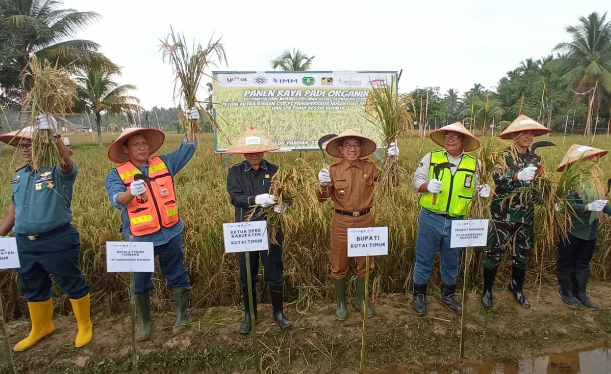 Tidak hannya bupati Kegiatan ini juga dihadiri oleh Ketua DPRD Kutim Joni, Bapak Forkopimda, para kepala dinas dan camat, perwakilan pengusaha dan undangan lainnya