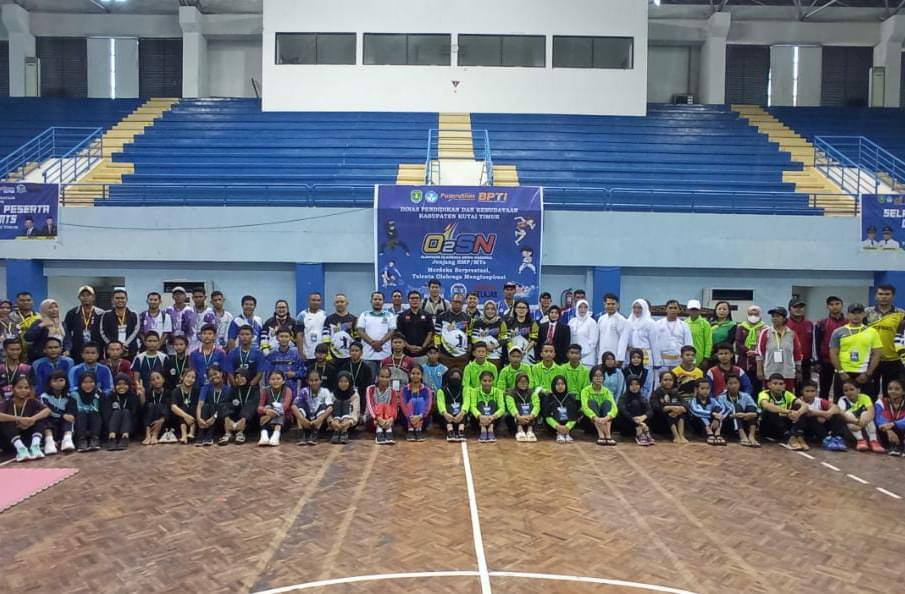 Kegiatan yang telah berlangsung dari tanggal 19-21 Juni 2023 ini ditutup secara resmi oleh Kepala Seksi Sarana dan Prasarana Bidang Pembinaan Sekolah Menengah Pertama Muhammad Faturahman, mewakili Kepala Disdikbud Kutim Mulyono