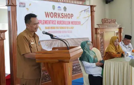 Disdikbud) Kabupaten Kutai Timur (Kutim) akan menerapkan 2 Jam Pelajaran (JP) khusus untuk membaca al-Qur'an dalam mendukung implementasi Kurikulum Merdeka bagi Guru Pendidikan Agama Islam