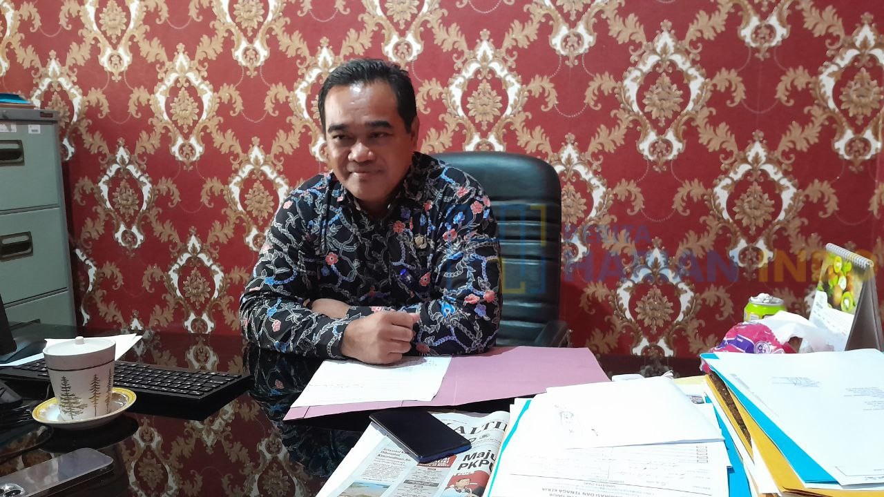 Sekretaris Dinas Tenaga Kerja Kabupaten Kutai Timur, Piter Buyang